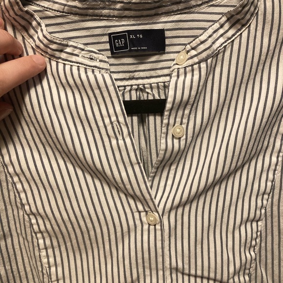 GAP XL tunic blouse with buttons & frayed 3/4 sleeves - Picture 2 of 6